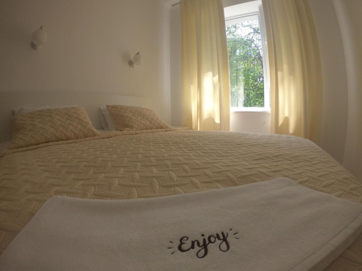 Boutique Hotel Enjoy Sergeyevka Luaran gambar