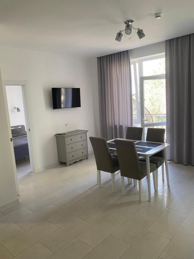 Boutique Hotel Enjoy Sergeyevka Luaran gambar